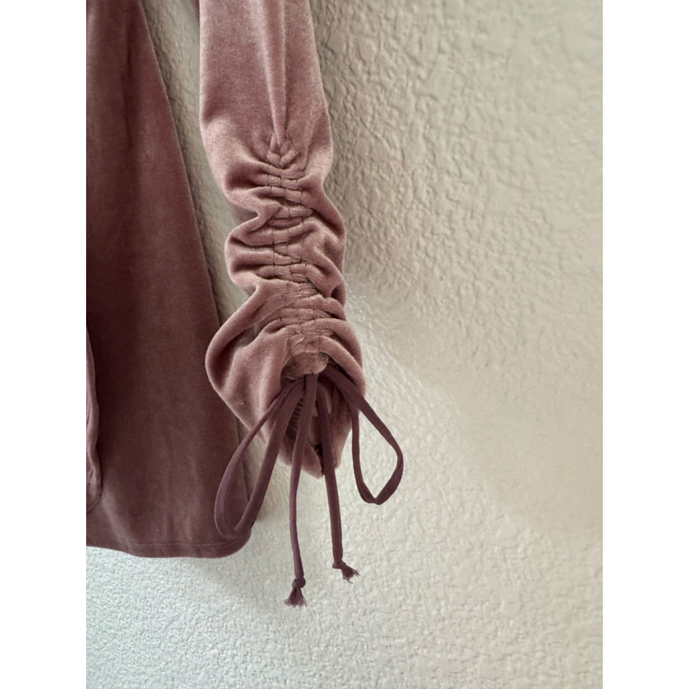 Urban Outfitters Pink Velvet Wrap Romper Soft Girl Ruched Sleeve Mini XS EUC - Picture 8 of 9